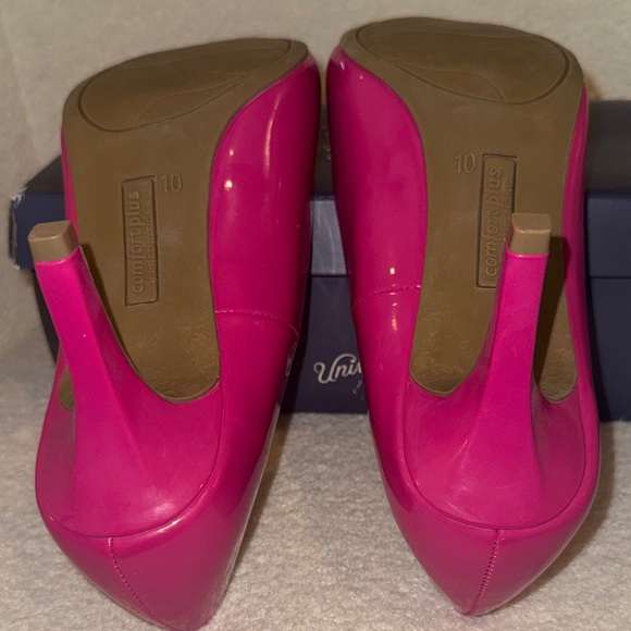 Comfort Plus by Predictions Fuchsia Womens Pumps - Picture 9 of 12
